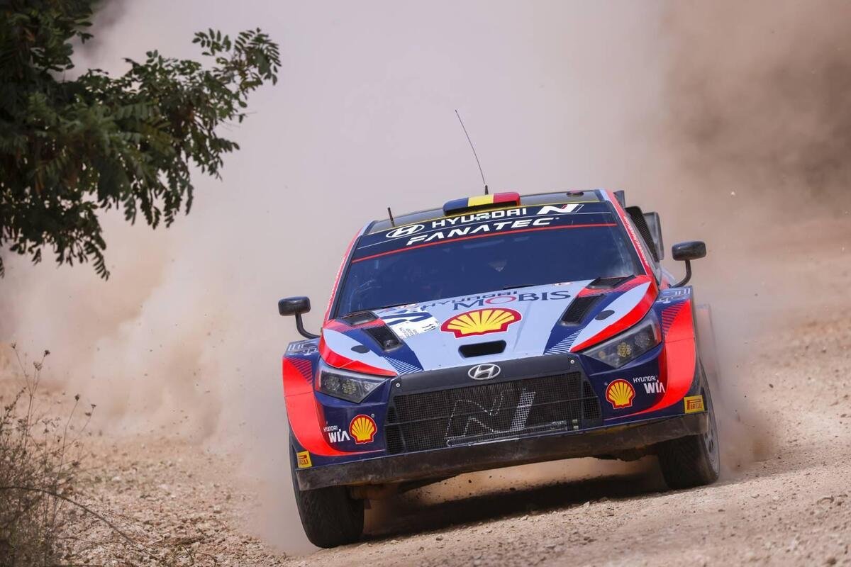 WRC22.  Ακρόπολη Ελλάδα.  Ε2.  Loeb Out, χατ-τρικ της Hyundai, ο Neuville στο προβάδισμα – Ειδήσεις