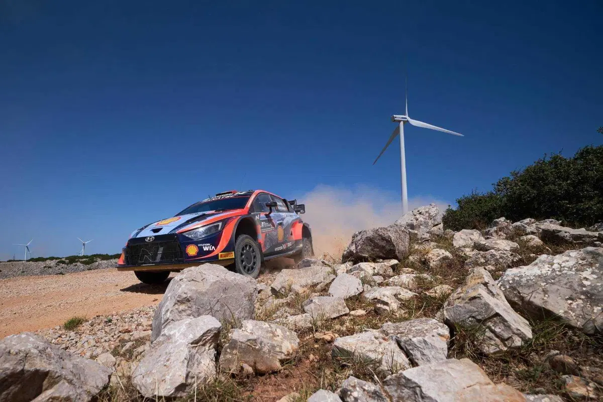 WRC22. Acropolis Grecia. D2. Loeb Out, Tripletta Hyundai, Neuville in Testa (2)