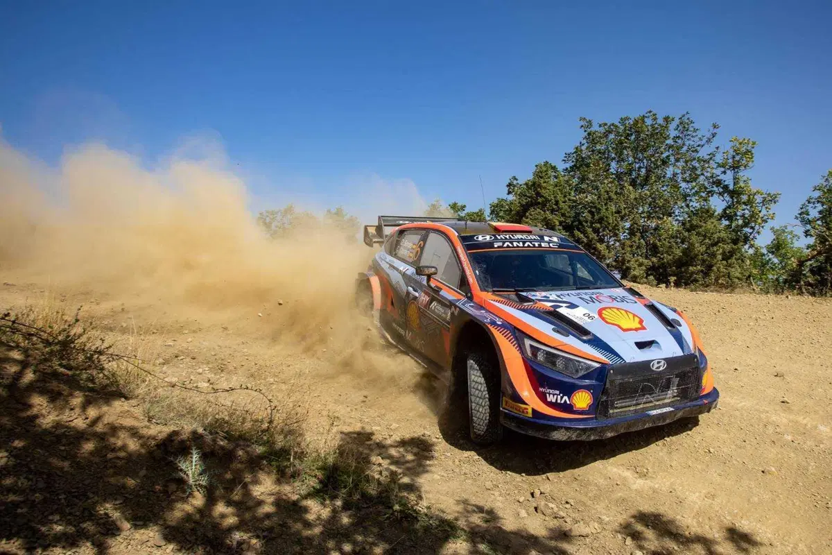 WRC22. Acropolis Grecia. D2. Loeb Out, Tripletta Hyundai, Neuville in Testa (14)