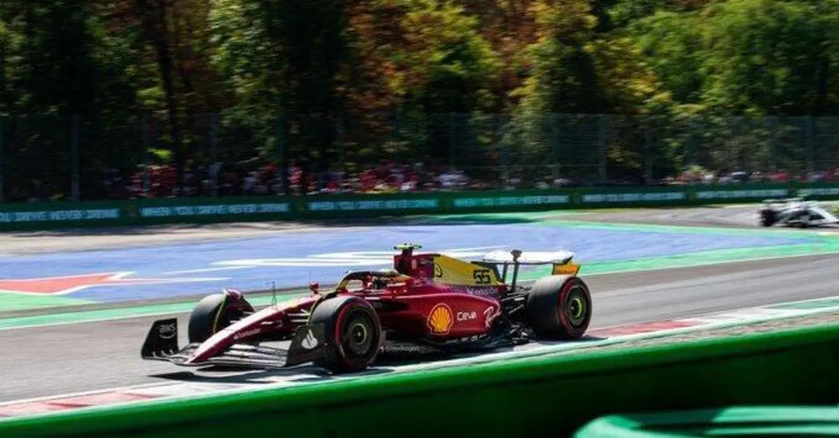 Formula 1, Sainz: "Fa male partire dietro con questa F1-75"