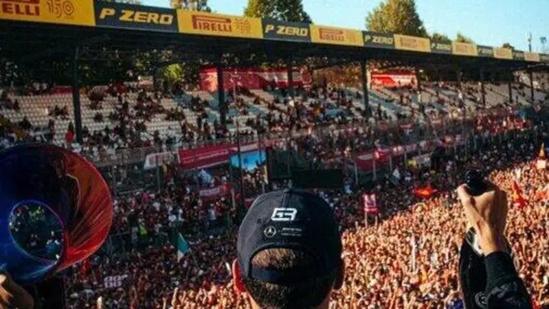 Formula 1, Russell: "Max e Charles erano troppo veloci"
