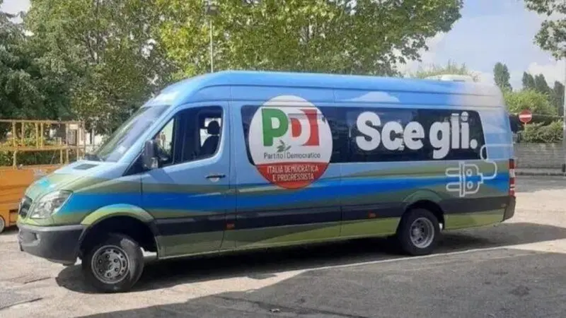 L'ambulanza a Panarea e il pulmino di Enrico Letta: quanto &egrave; grave restare a piedi con l'elettrico