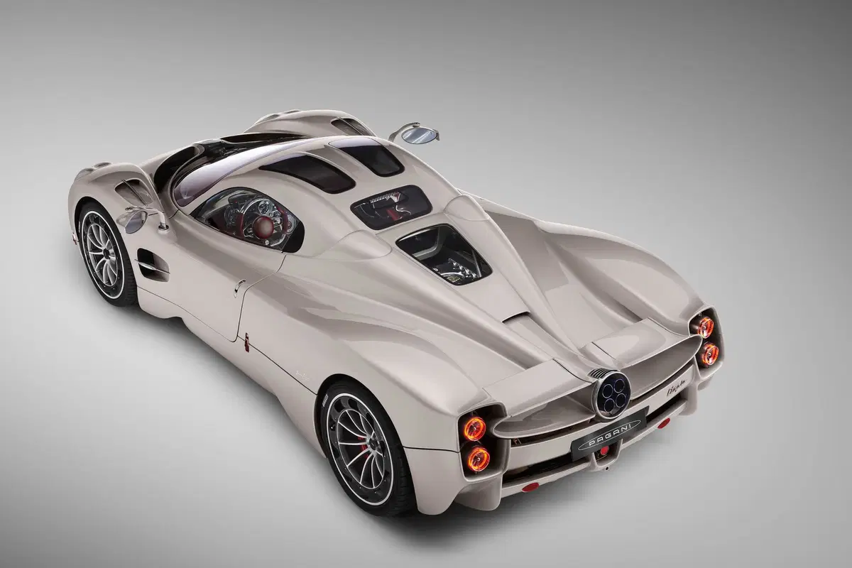 Nuova Pagani Utopia: V12 in purezza, non ha eguali   (5)