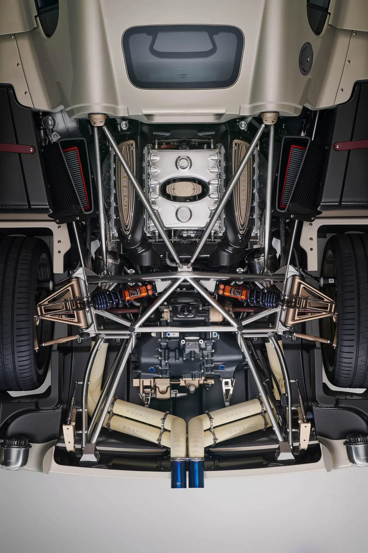 Nuova Pagani Utopia: V12 in purezza, non ha eguali   (19)