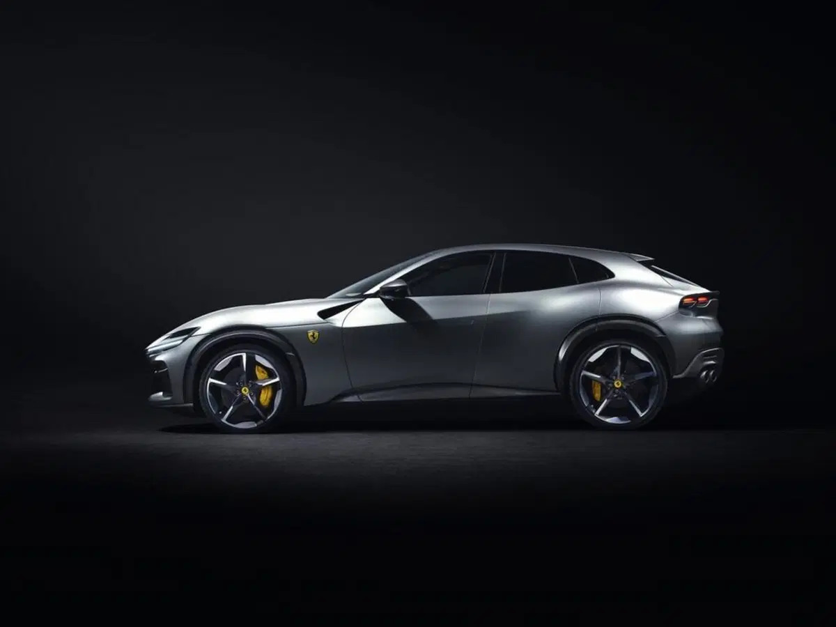 Ferrari Purosangue: tutte le foto e la meccanica (3)