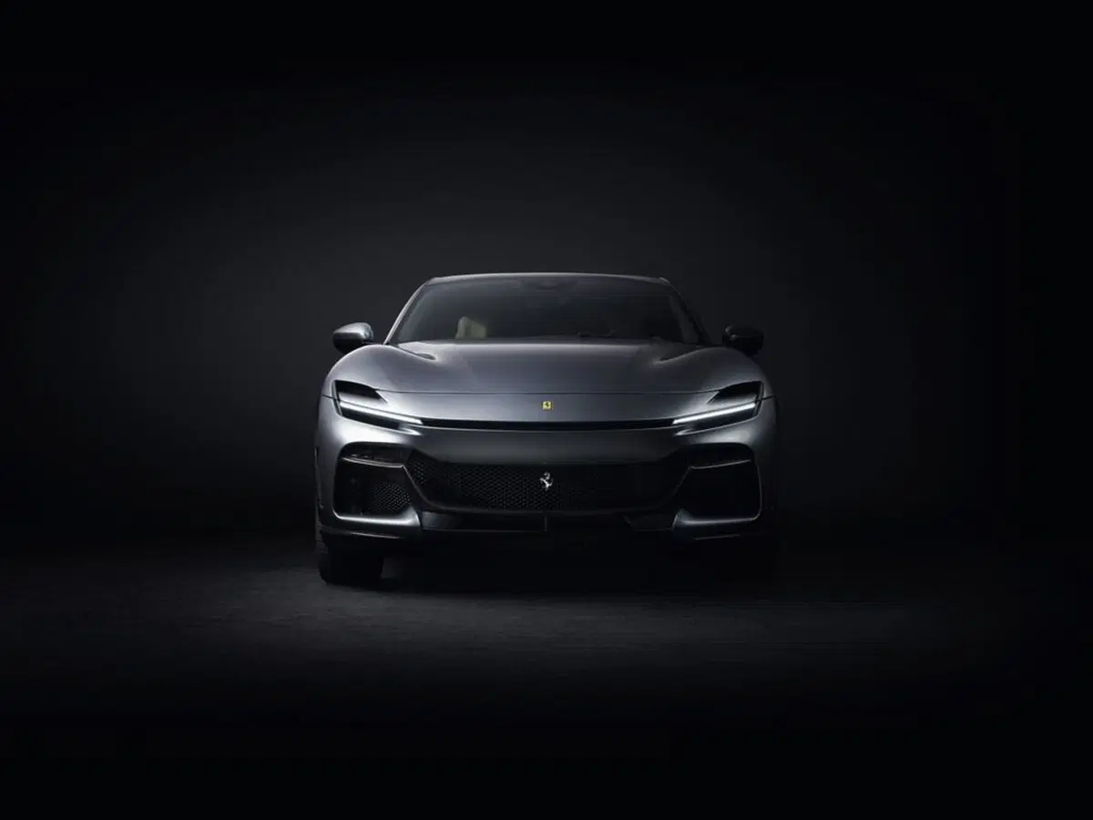 Ferrari Purosangue: tutte le foto e la meccanica (8)