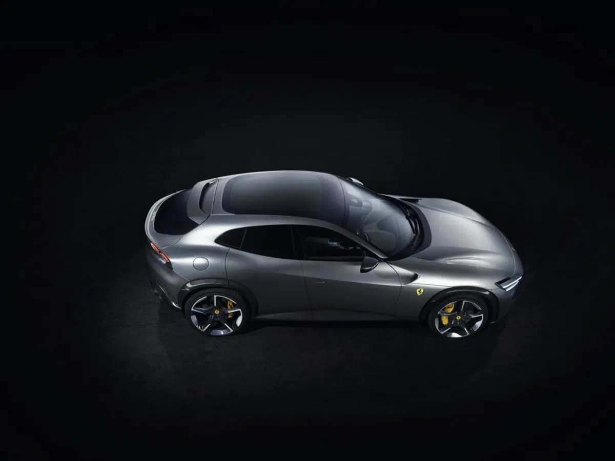Ferrari Purosangue: tutte le foto e la meccanica (13)