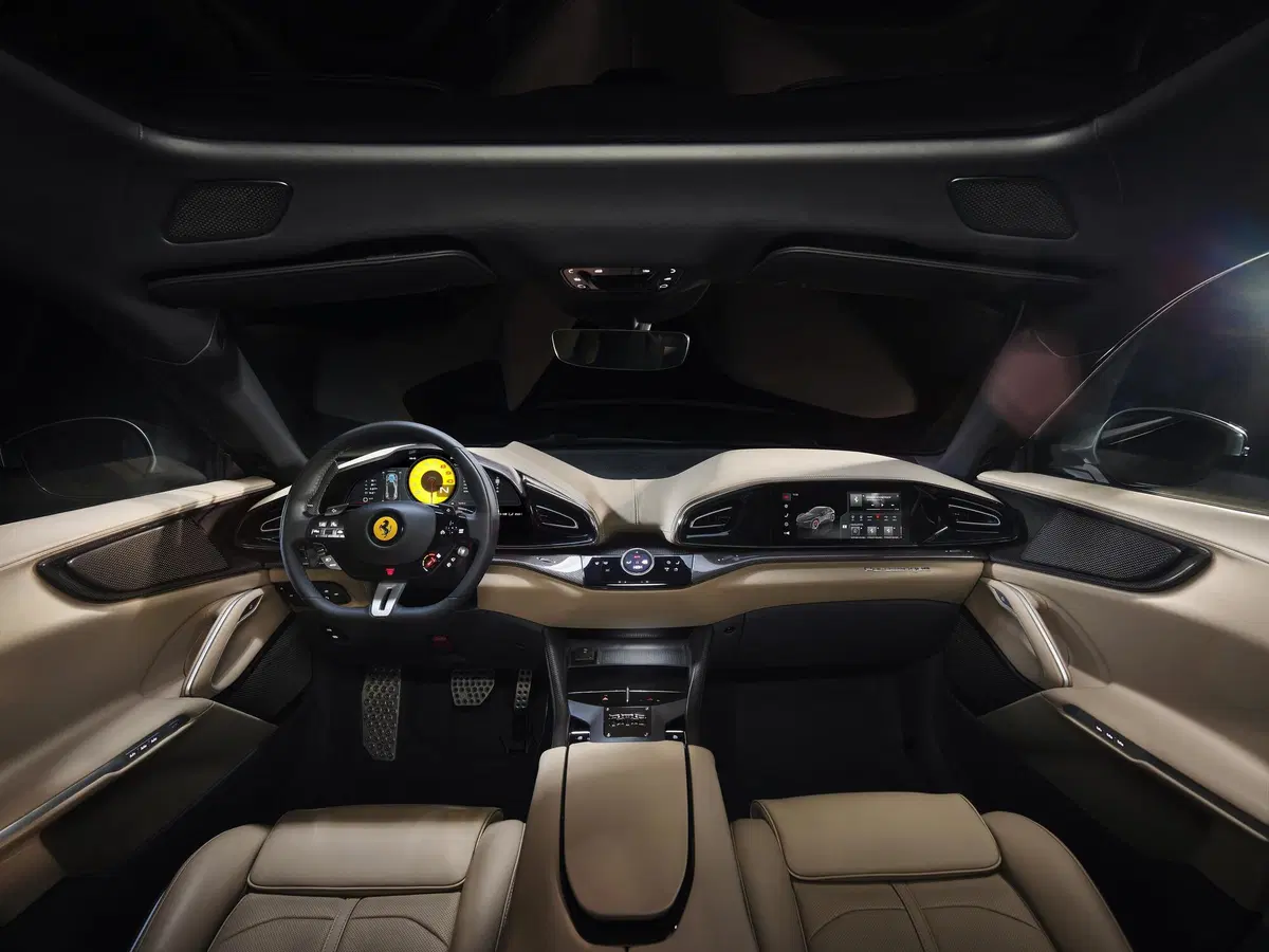 Ferrari Purosangue: tutte le foto e la meccanica (22)