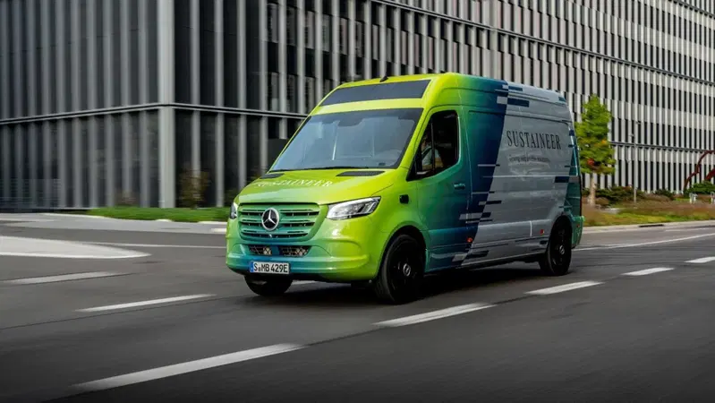 Mercedes sperimenta il riscaldamento "a corto raggio" ideale per le elettriche