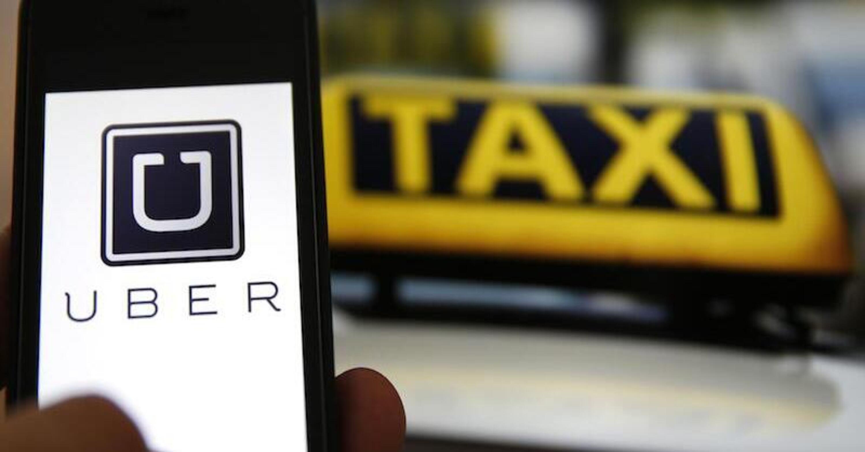 I taxi milanesi di integrano con Uber: la app funziona per entrambi