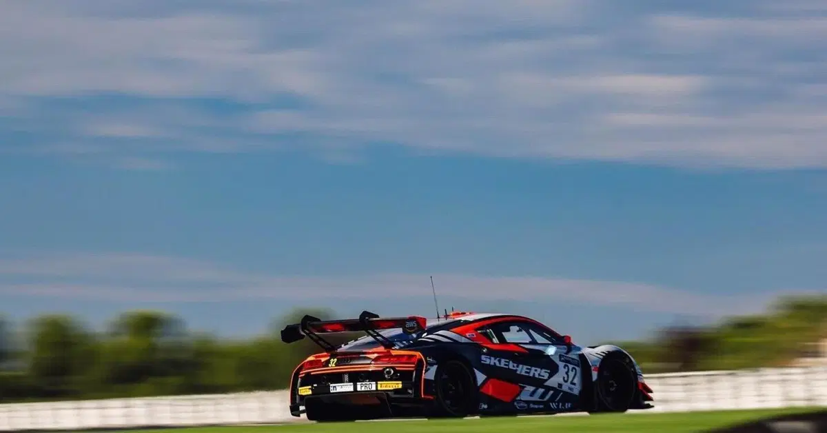 GTWCE, Valencia: Audi vince gara 2. Rossi out