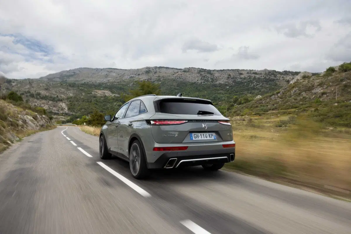 DS 7 E-Tense 2023 | Prova su strada (10)