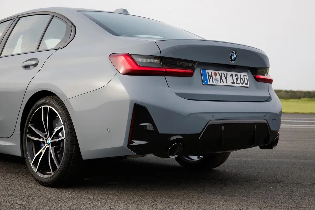 BMW Serie 3 Restyling (2022) (3)