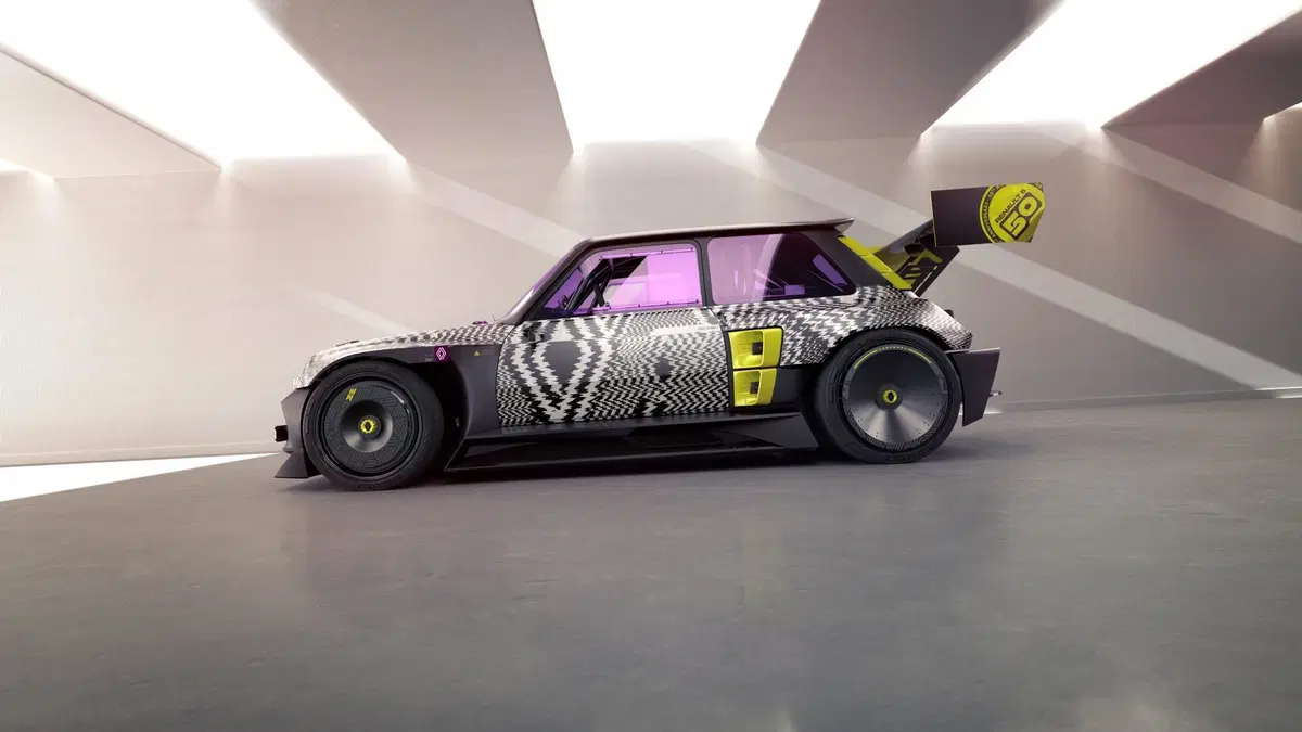 Renault R5 Turbo3 E: ecco la bomba ideale per il drifting (31)