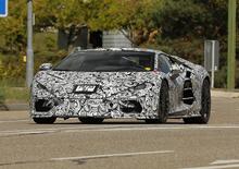 Lamborghini Aventador (ibrida) 2023, ecco le foto spia