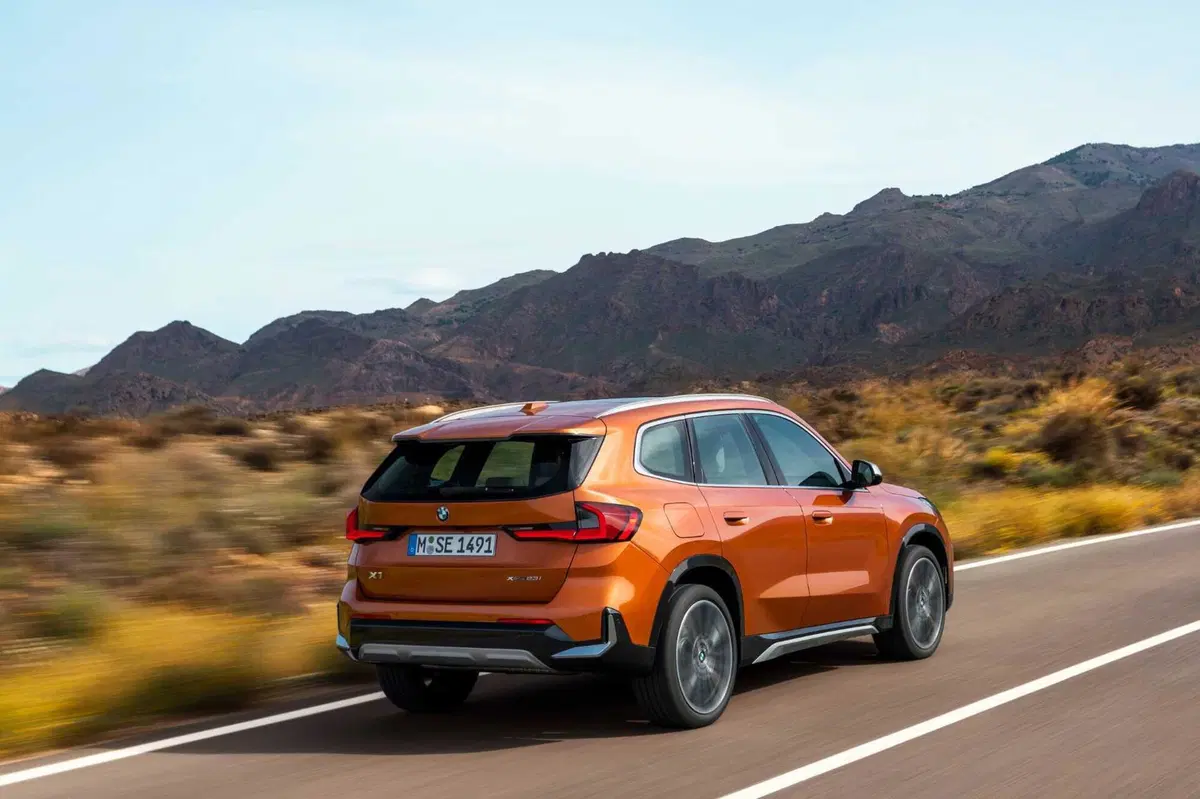 BMW X1 18d (2022): comoda, equilibrata e con il diesel 150 CV consuma poco [VIDEO] (5)