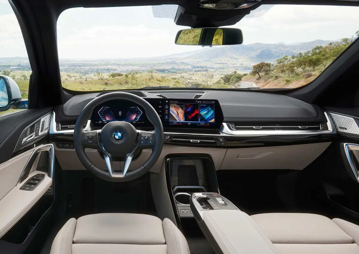 BMW X1 18d (2022): comoda, equilibrata e con il diesel 150 CV consuma poco [VIDEO] (3)
