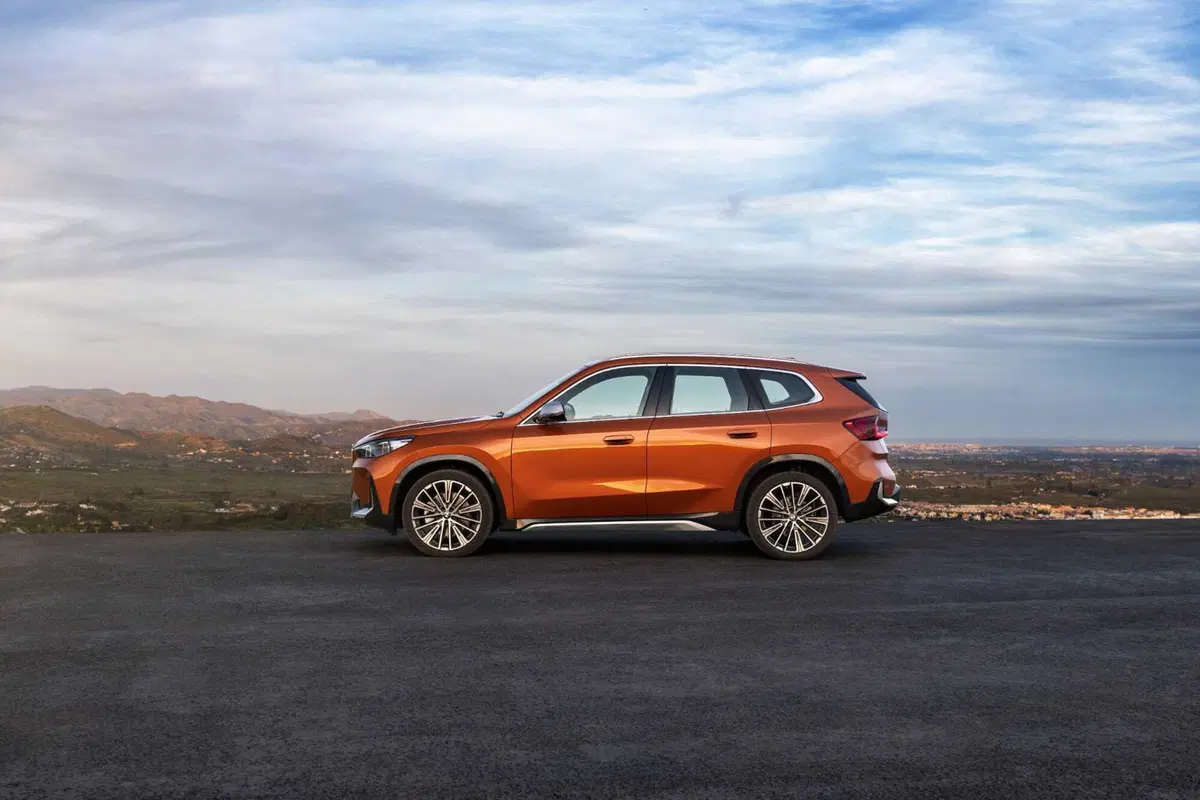 BMW X1 18d (2022): comoda, equilibrata e con il diesel 150 CV consuma poco [VIDEO] (7)