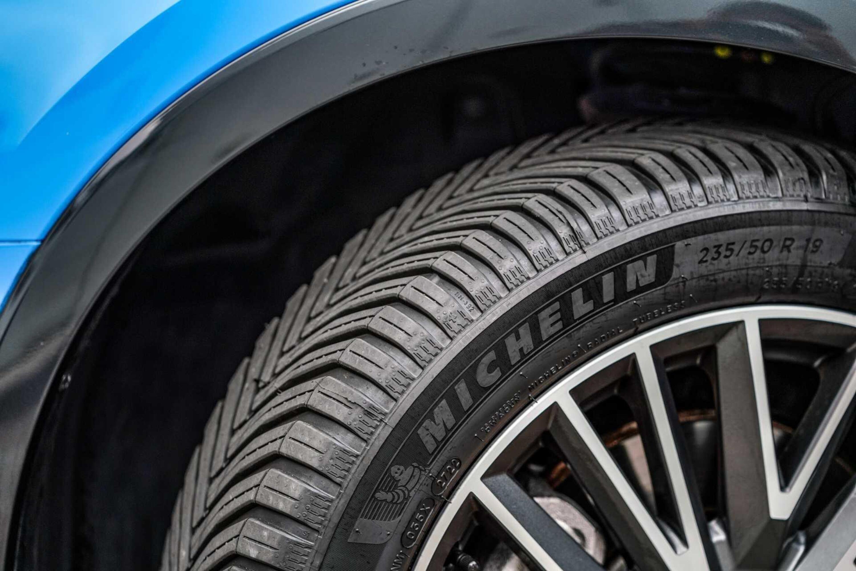 Pneumatici all season, come scegliere: Michelin spiega CrossClimate 2 (anche SUV)