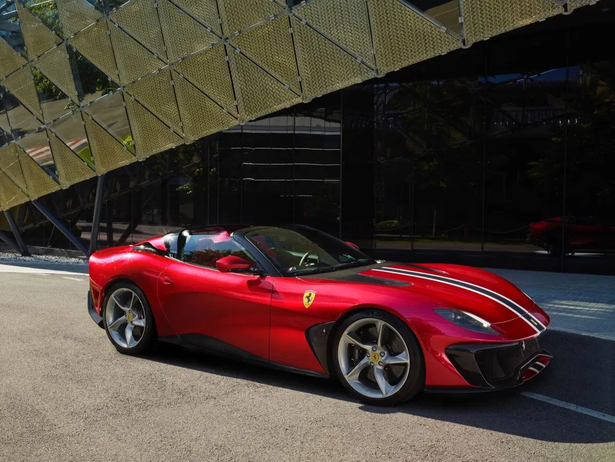 Ferrari SP51, la one-off su base 812 GTS del Cavallino (3)