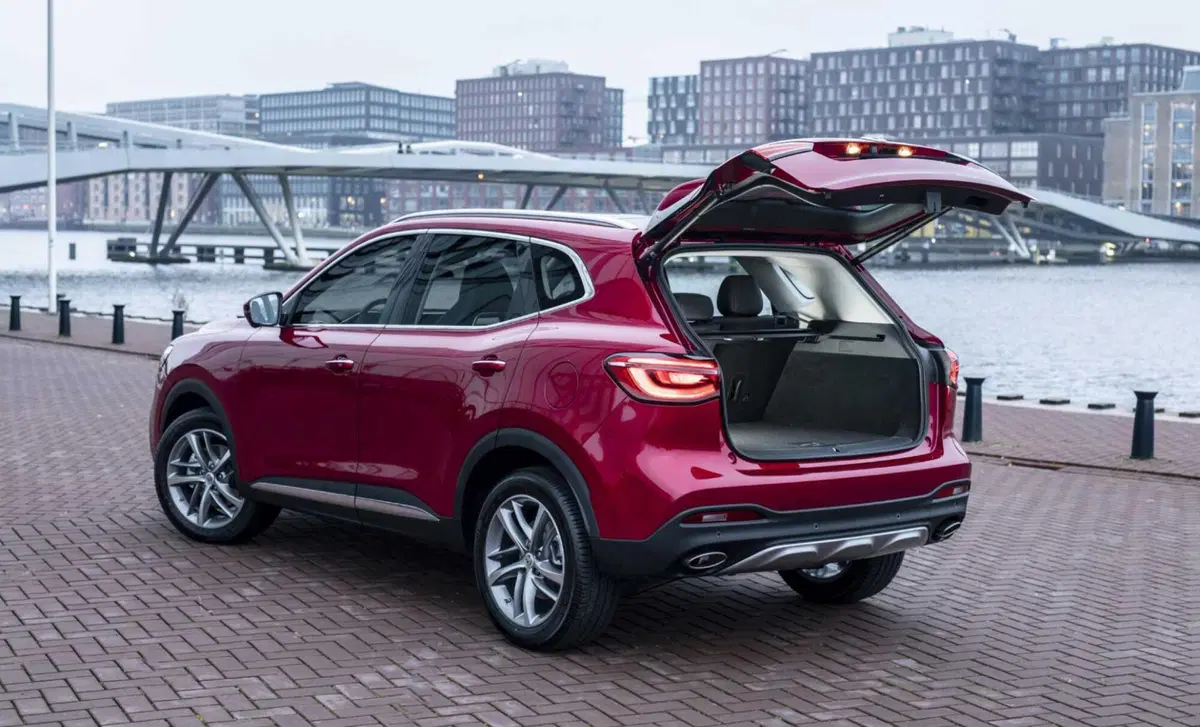Mg HS 1.5 t-gdi Comfort auto (9)