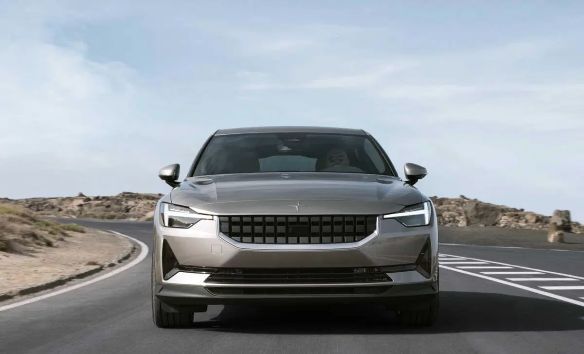 Polestar Polestar 2 (2022-->>) (8)