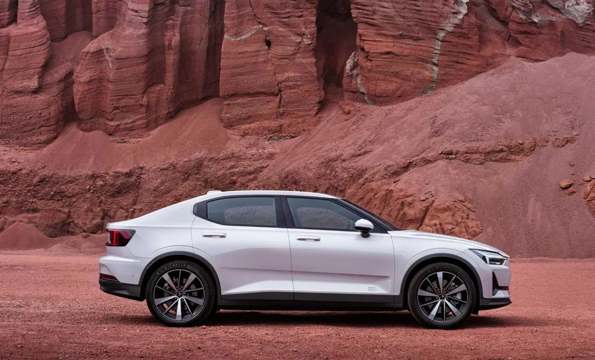 Polestar Polestar 2 (2022-->>) (3)
