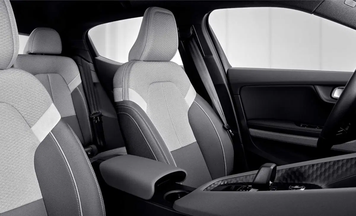 Polestar Polestar 2 (2022-->>) (16)