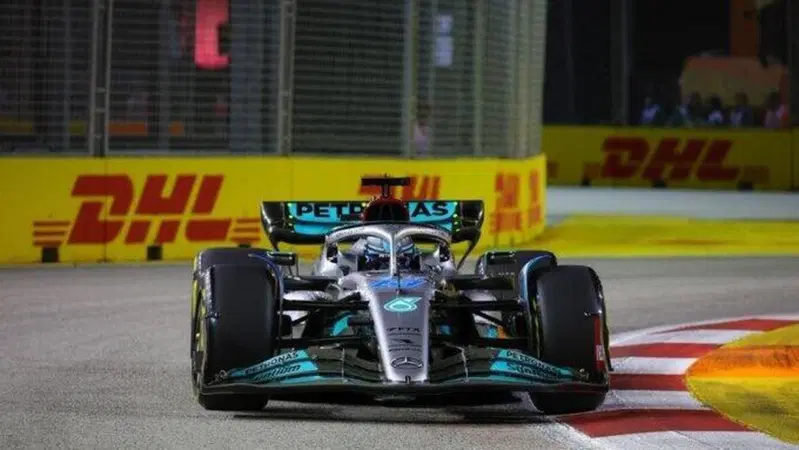 F1, GP Singapore 2022: cambio di motore Russell che parte dalla pit lane