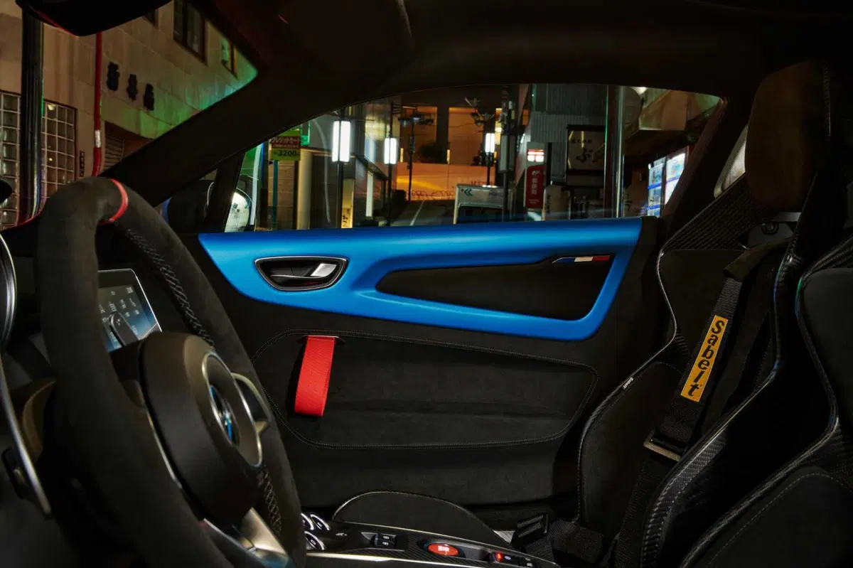 Alpine A110 R, la "Radicale" è la più cattiva di tutte (12)