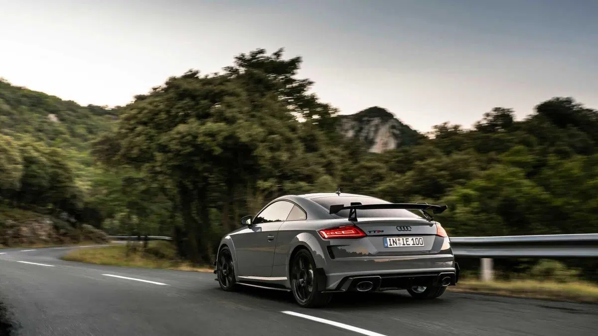 Audi TTRS Iconic Edition, celebrativa da 100 esemplari (6)