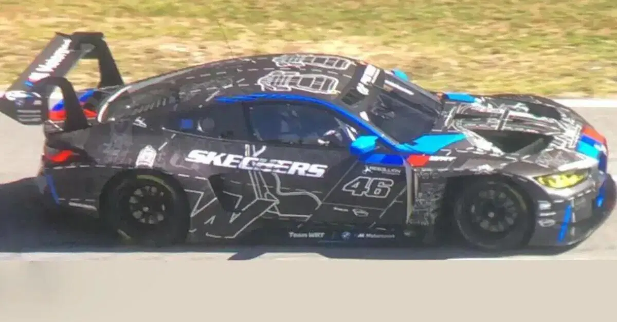 Valentino Rossi di nuovo in pista con la BMW M4 GT3