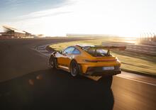 Porsche 911 GT3 RS | Nuove sospensioni e DRS da 6'54 al RING: FUORI DI TESTA [VIDEO]