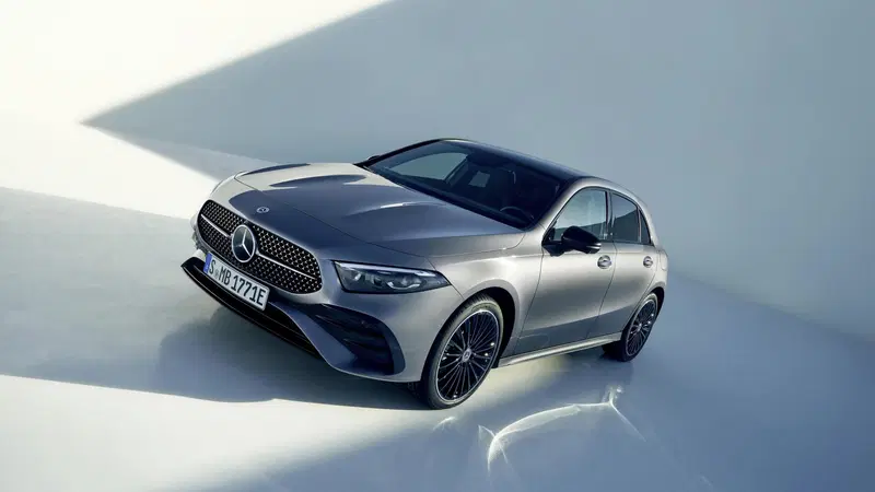 Nuova Mercedes Classe A 2023: pi&ugrave; tecnologica, pi&ugrave; ecologica e (ancora) fino a 421 CV