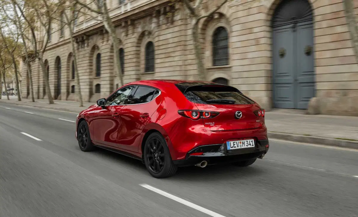 Mazda Mazda3 Hatchback 2.0L e-Skyactiv-G 150 CV M Hybrid Homura (3)
