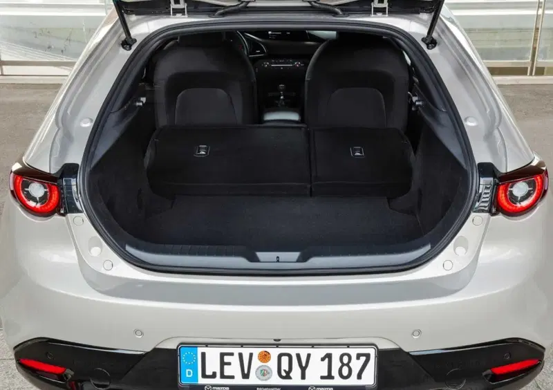 Mazda Mazda3 Hatchback (2018-23) (16)