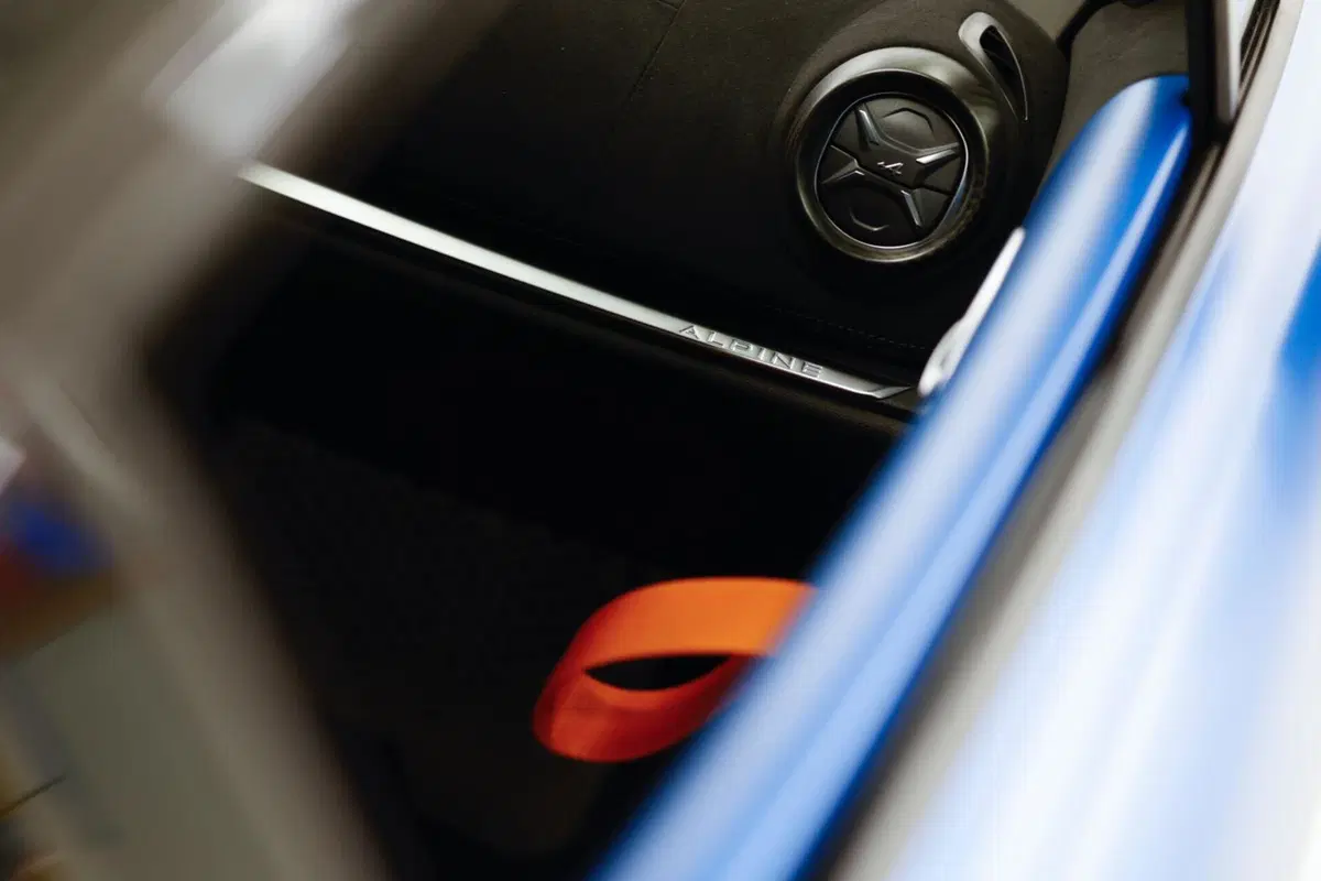 Alpine A110 R Fernando Alonso Edition, una per ogni vittoria in F1 (10)