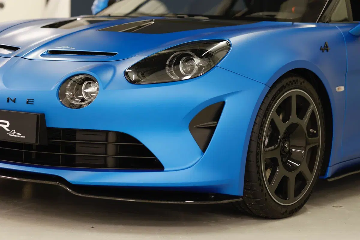 Alpine A110 R Fernando Alonso Edition, una per ogni vittoria in F1 (16)