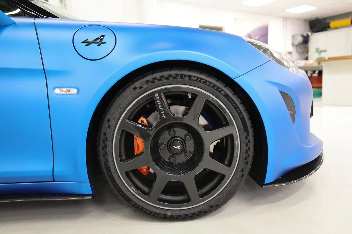 Alpine A110 R Fernando Alonso Edition, una per ogni vittoria in F1 (29)