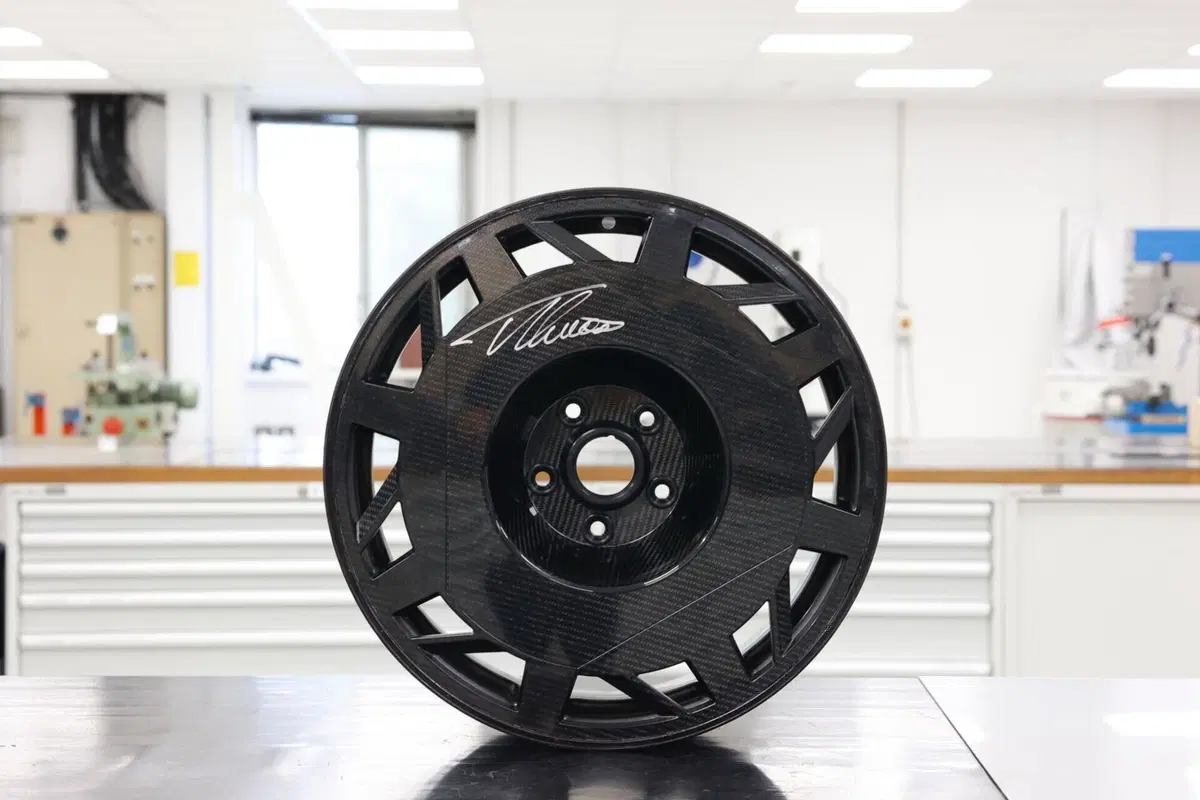 Alpine A110 R Fernando Alonso Edition, una per ogni vittoria in F1 (31)