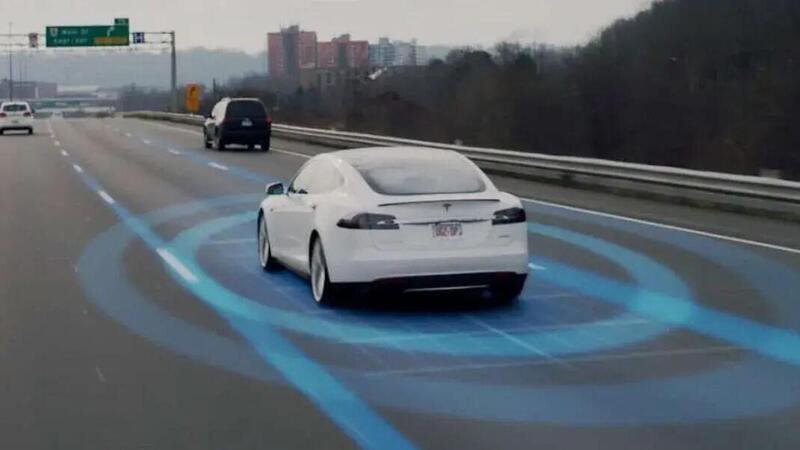 Addio sensori ultrasonici: Tesla punta tutto sulla Vision 