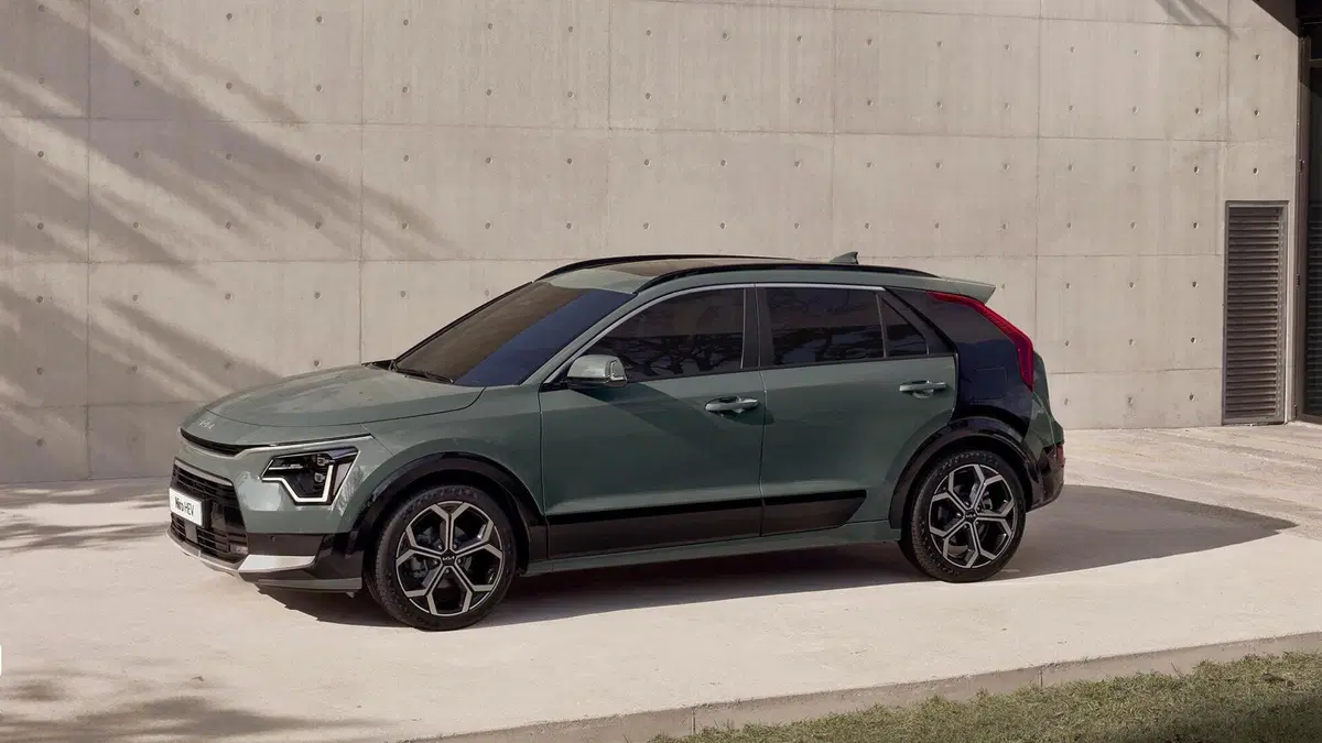 Scende in campo e le ha tutte contro: Kia Niro, top e flop (2)