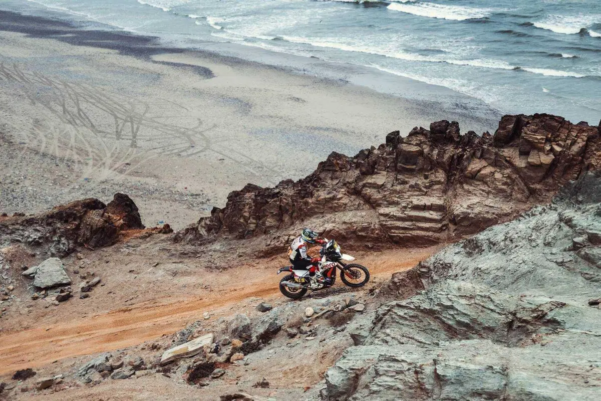 Rally del Marocco. Vincono Howes, Husqvarna, e Chicherit, BRX (21)