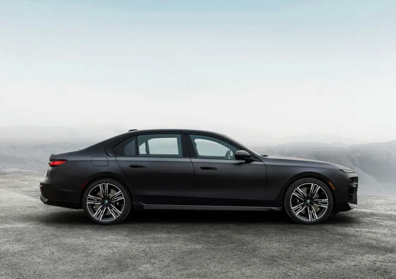 BMW Serie 7 (7)