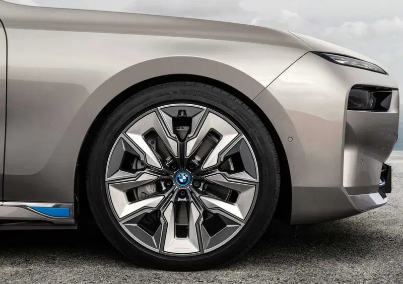 BMW Serie 7 (24)