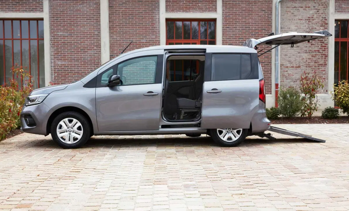 Renault Kangoo (2022-24) (6)