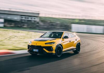 Lamborghini Urus Performante, ti piace vincere facile: più leggera e potente (666 CV)