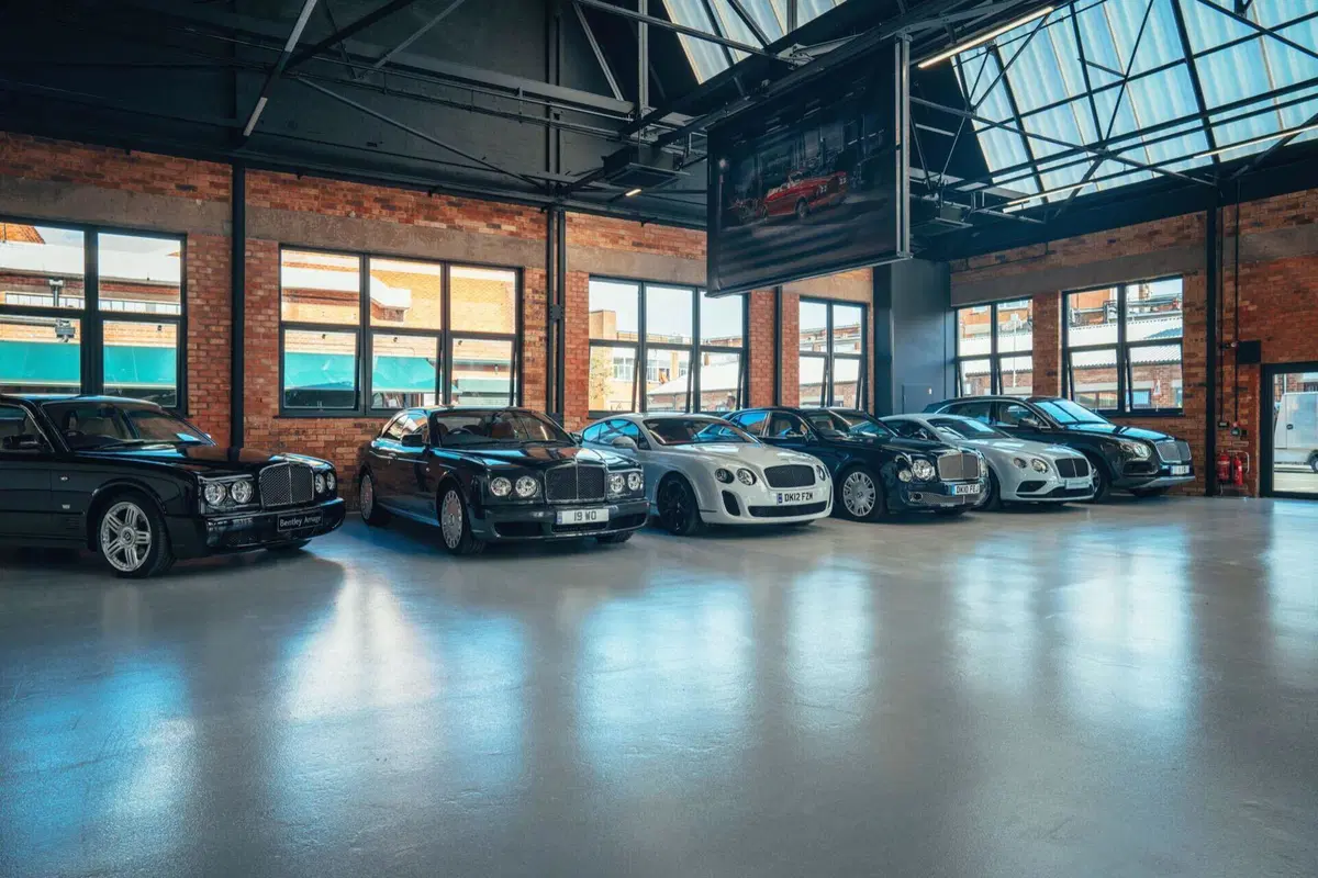 Bentley, il nuovo Heritage Garage di Crewe (7)