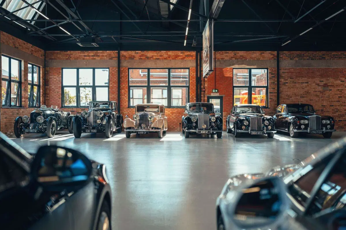 Bentley, il nuovo Heritage Garage di Crewe (5)