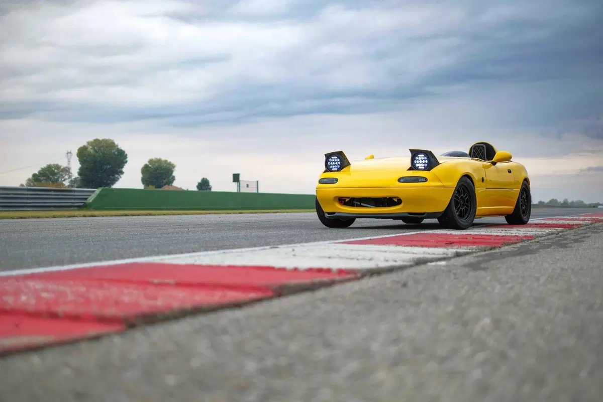 Mazda MX-5 Gorgona NM Concept, come va in pista la barchetta da 184 CV su 830 kg (9)